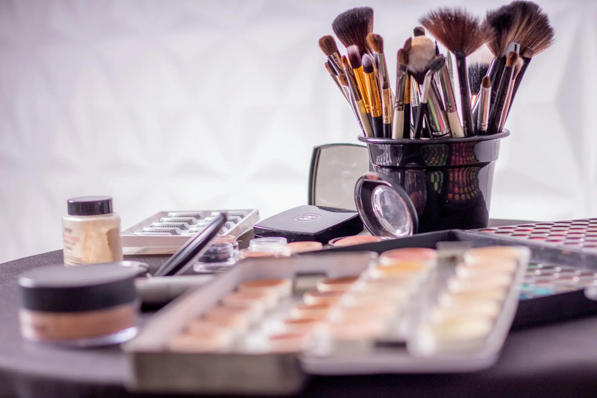 Gorgeous makeup set illustration